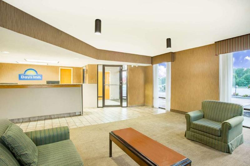 Days Inn By Wyndham Clinton - Laurens I-26 Екстер'єр фото