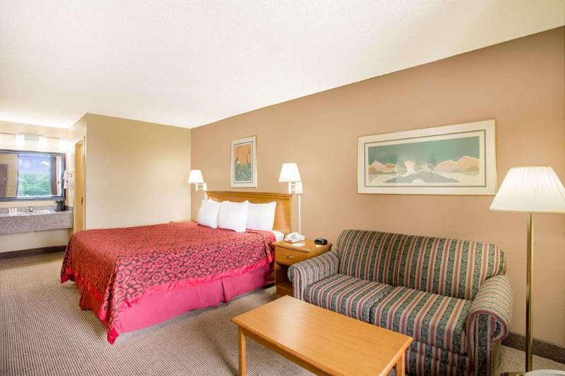 Days Inn By Wyndham Clinton - Laurens I-26 Екстер'єр фото